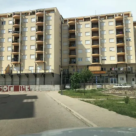 Apartman Centar 2 *